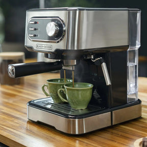Cafeteira Elétrica Expresso 2 Xícaras 1,5L 1100w 127v 220v CE1100GBR - Black & Decker